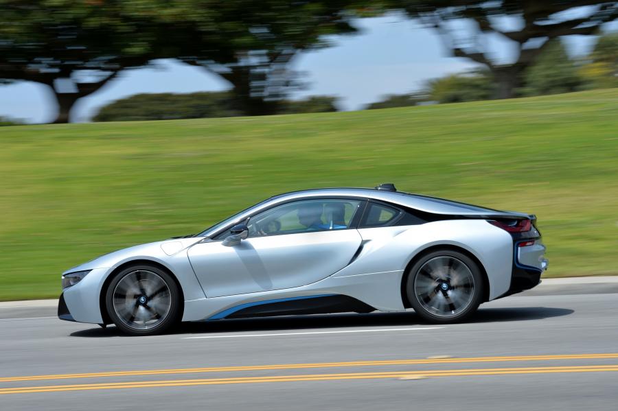  BMW i8 2014 года  (фото 67 из 180)